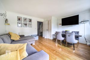 Lounge/Diner- click for photo gallery